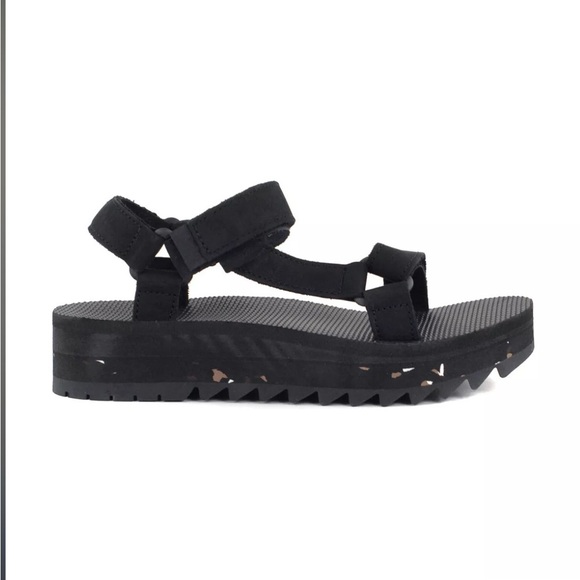 Teva Women's Universal Ceres Black Sandals 1139950.BLK size 7 - Picture 1 of 6